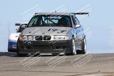 media/Oct-26-2025-CalClub SCCA (Sun) [[8ce1e69566]]/Group 2/Grapevine/